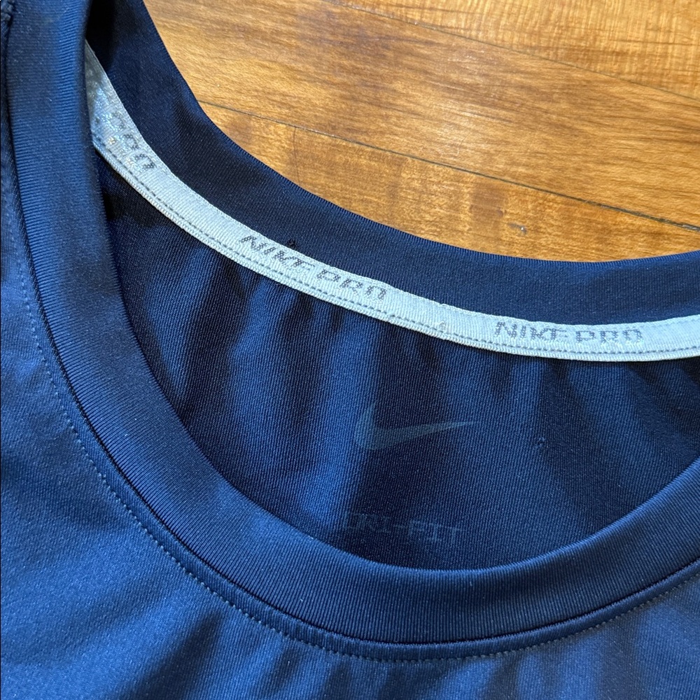 Nike Pro Crop Top Tank Sz Small Blue (g1) - Picture 2 of 3
